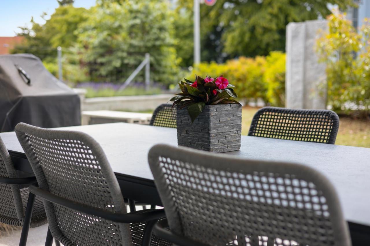 The R Apartment Zugerberg - Ev Wallbox - Terrasse Geroldswil Dış mekan fotoğraf
